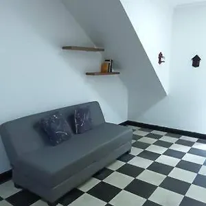 Apartamento Amoblado Amplio Y Confortable, Excelente Ubicacion 